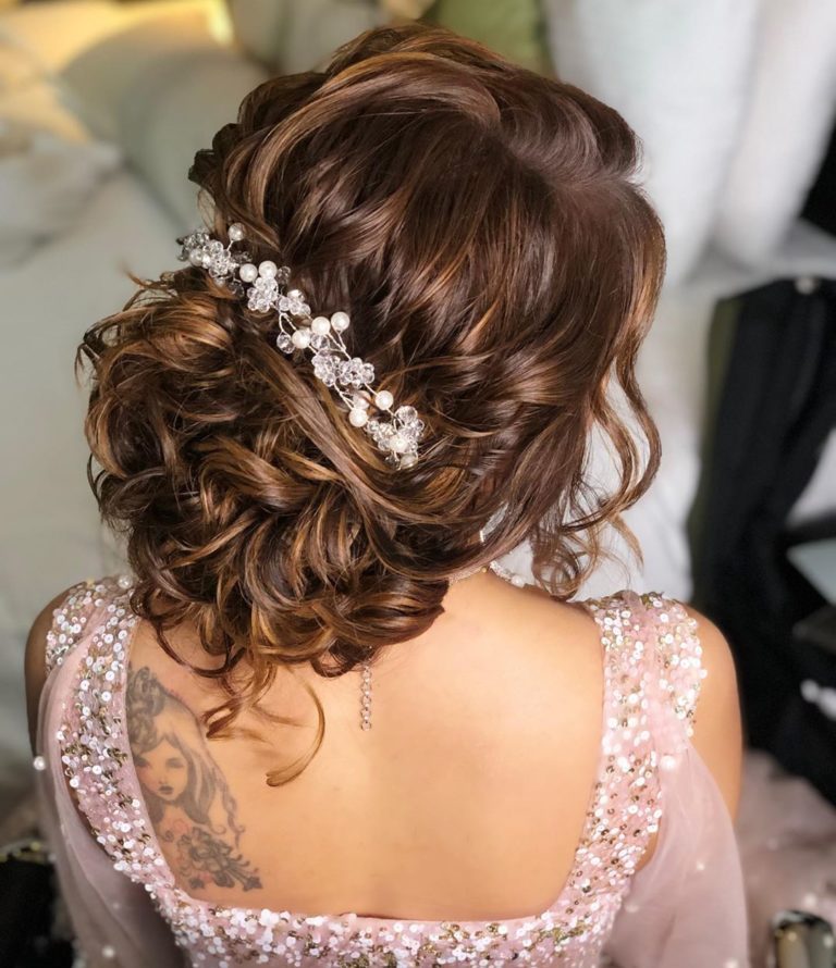 messy Bridal Bun Hairstyles