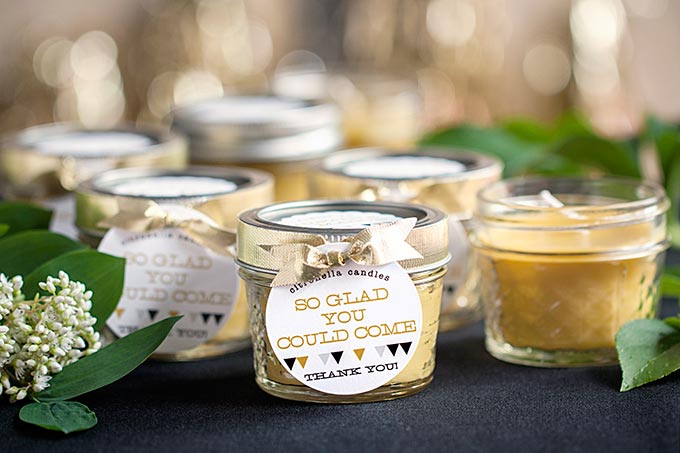 scented candle as wedding favor ideas