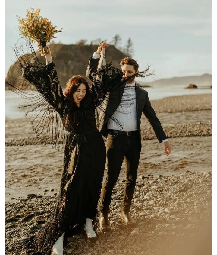 Vintage Fringe Black Wedding Dresses 