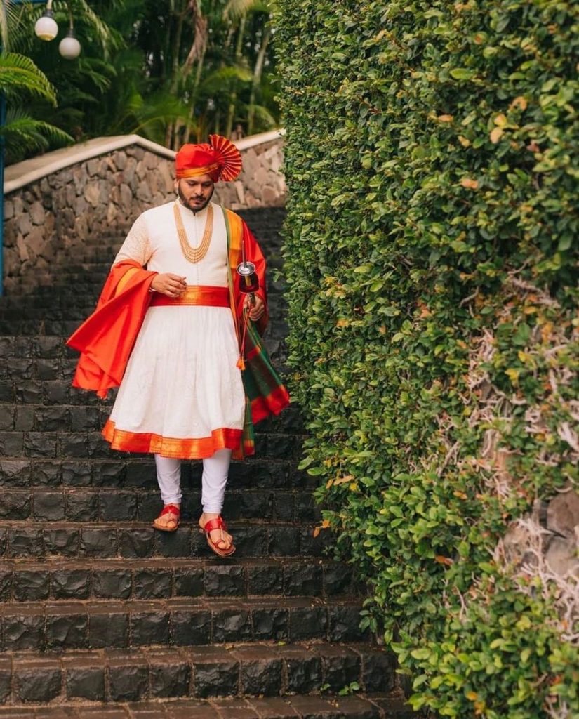 maharashtrian men’s wedding guest outfits 2021