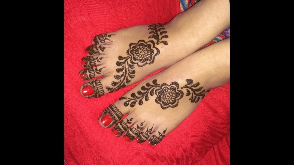 Half Done Leg Henna Design