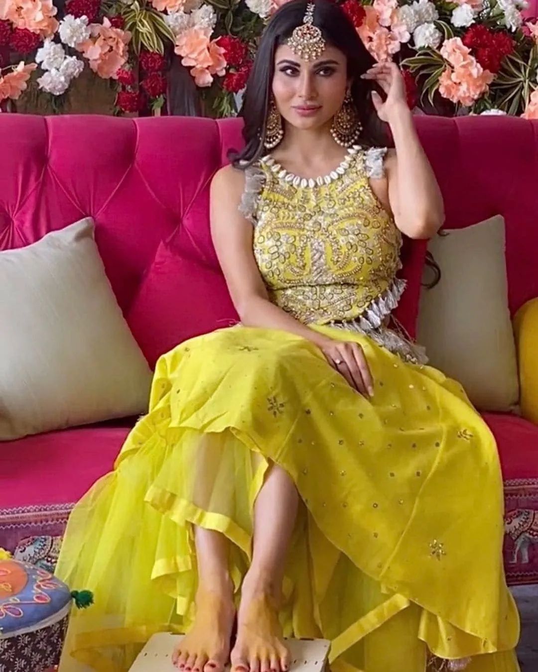 MOUNI ROY HALDI