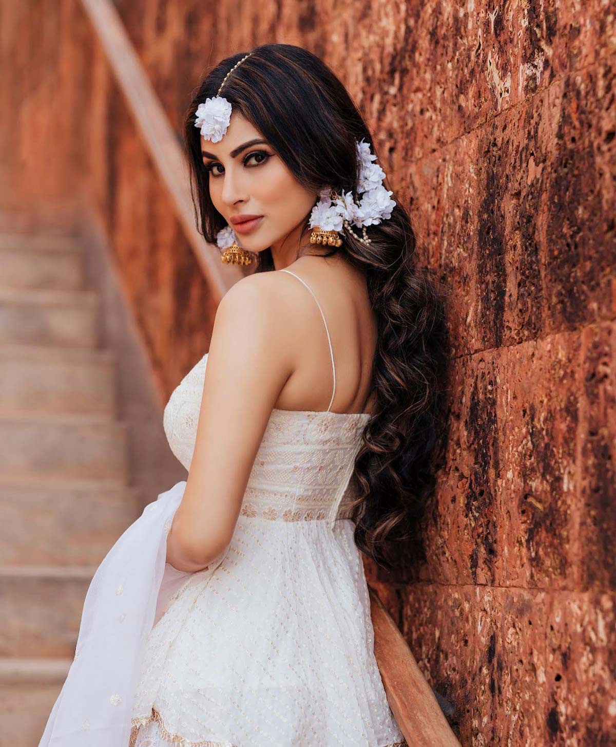 MOUNI ROY