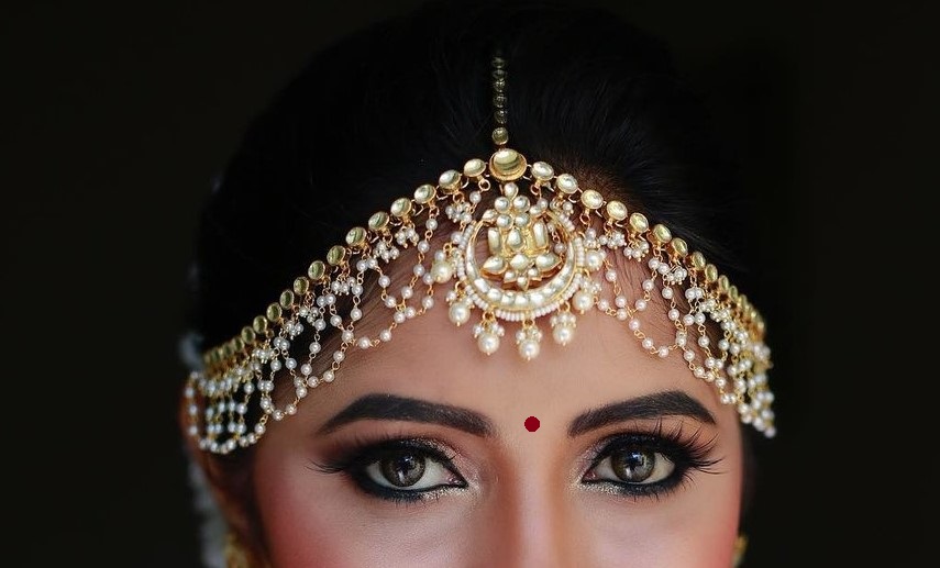 CROWN STYLE BRIDAL MATHAPATTI DESIGNS