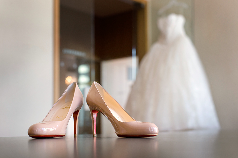 Simple nude wedding shoes