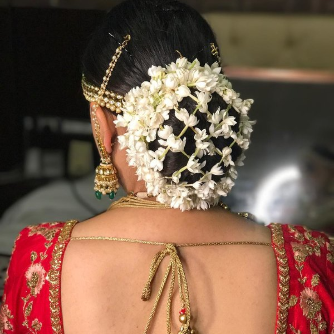 Bridal Bun With Gajra