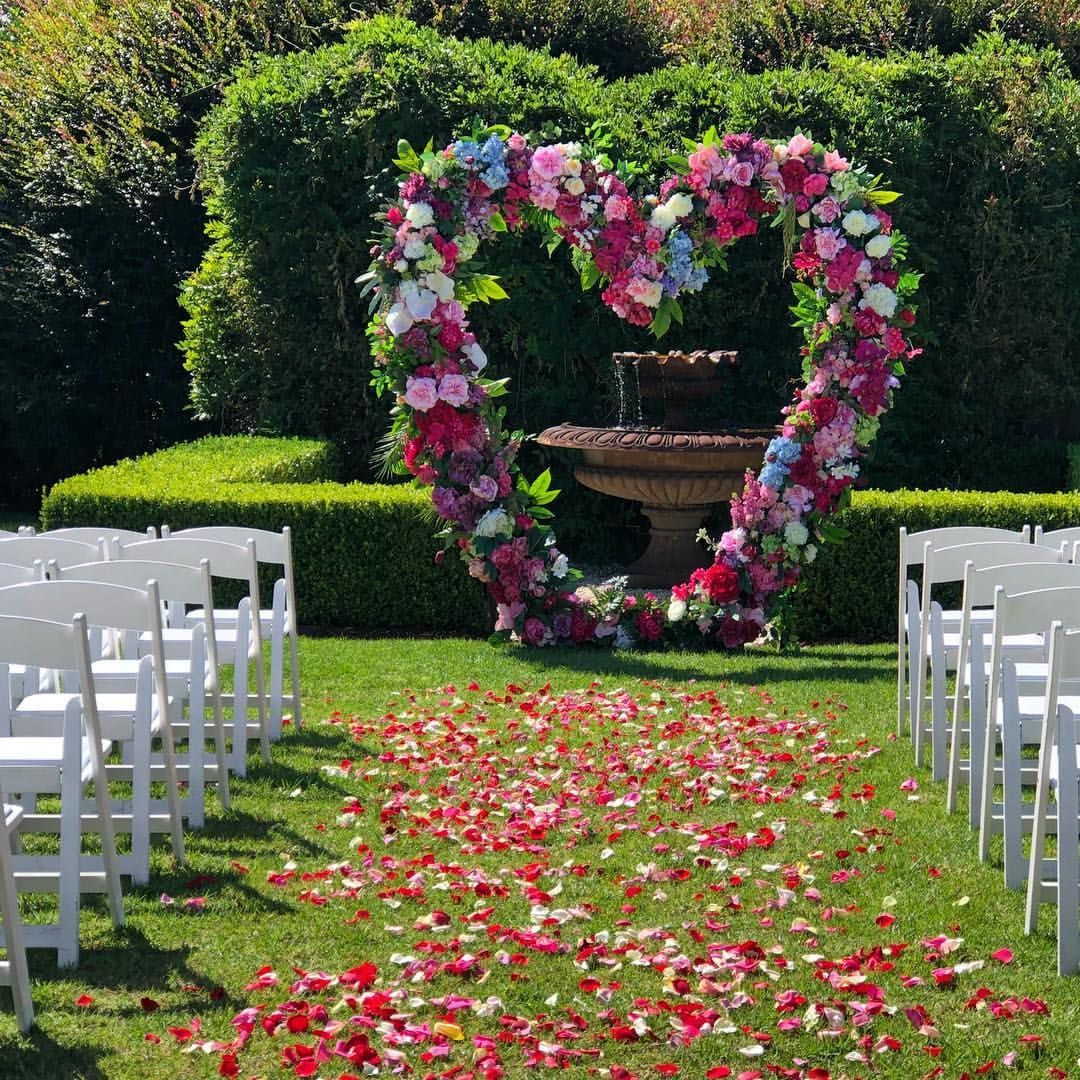 Heart Shape Wedding Arches Ideas