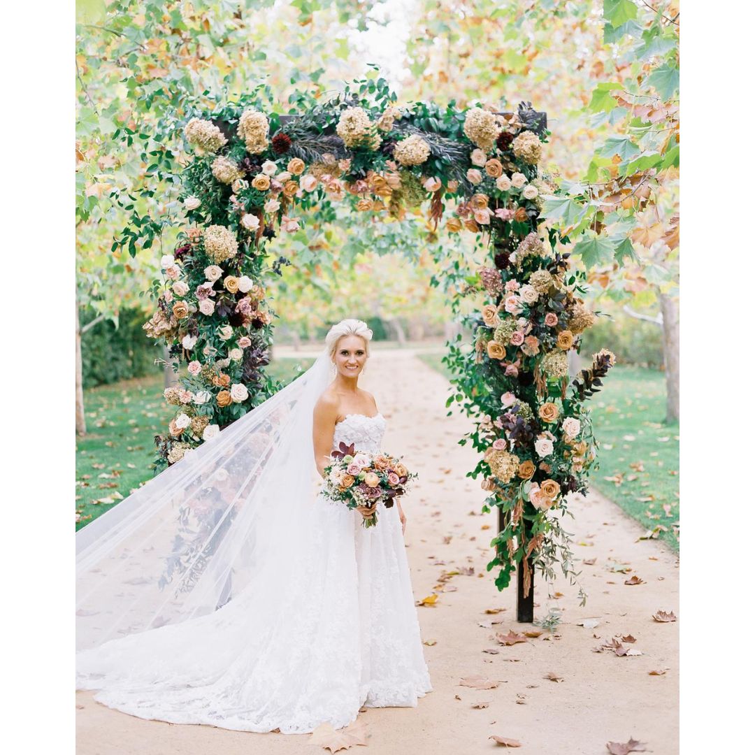 Outdoor Wedding Arch Ideas