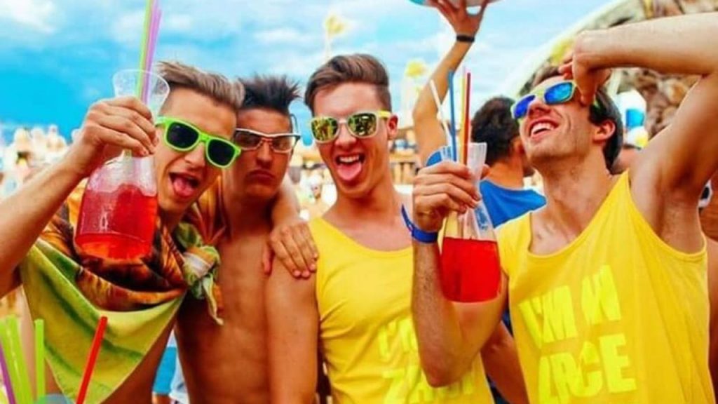 Beachy Bachelor Party Ideas For The Groom