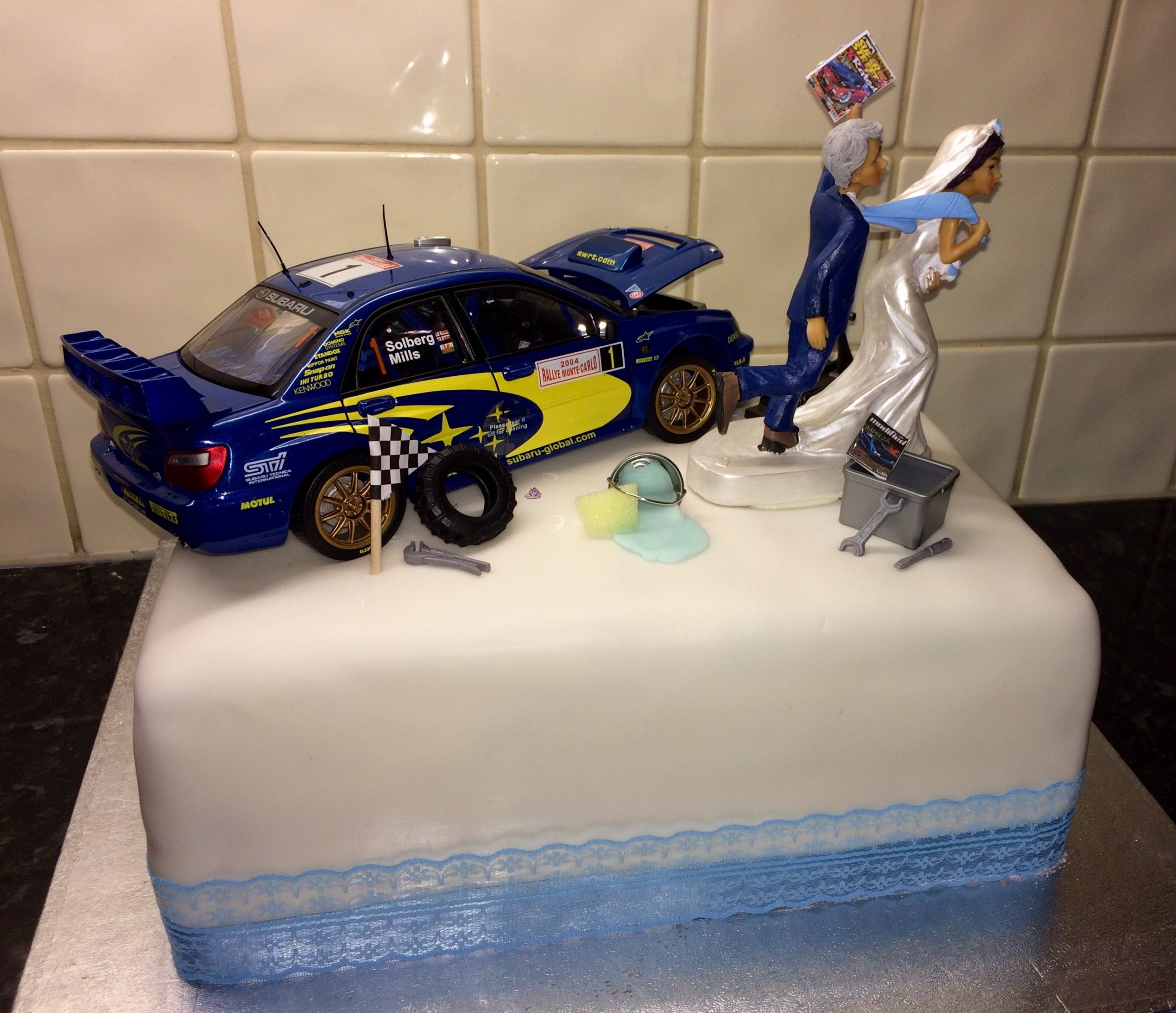 Car Design Groom's Cake Ideas