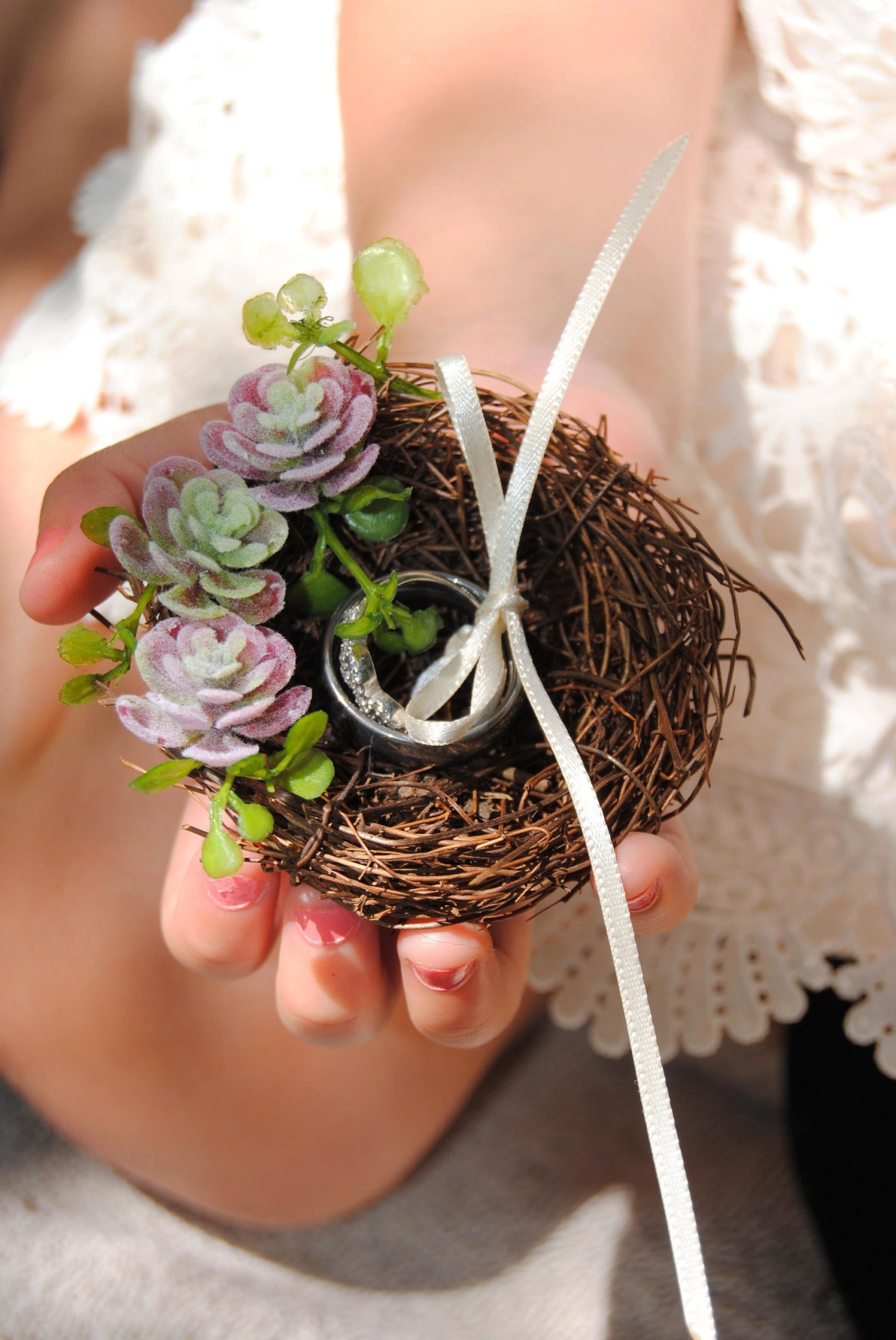 Nest Wedding Ring Holder