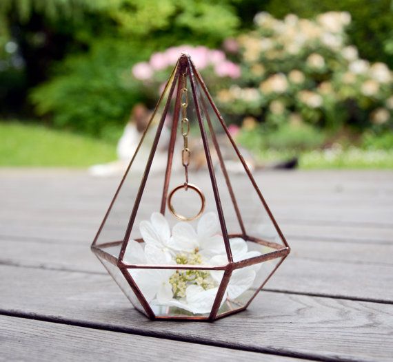 Hexagon Shaped Ring Holder