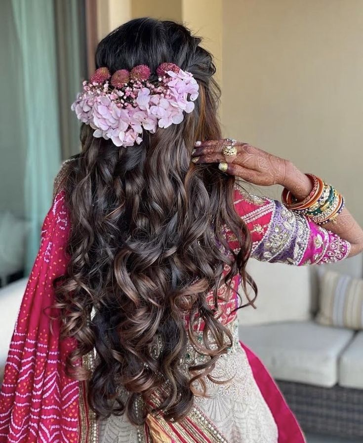 Bollywood Curls -Bookeventz