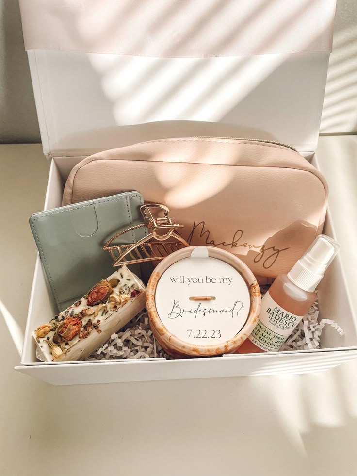 Bridesmaid box DIY box