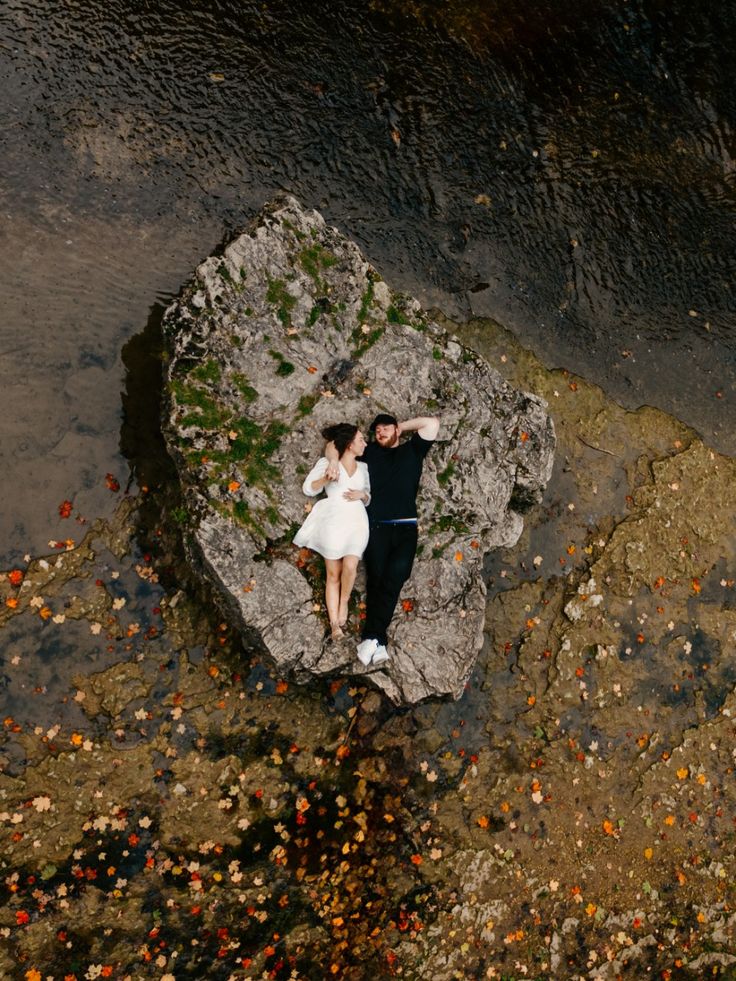 Drone wedding photography_Couple Scenic Shot