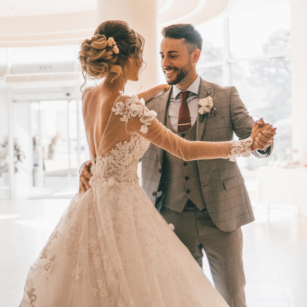 10 Best Wedding Images Ideas to Use as Your WhatsApp Profile