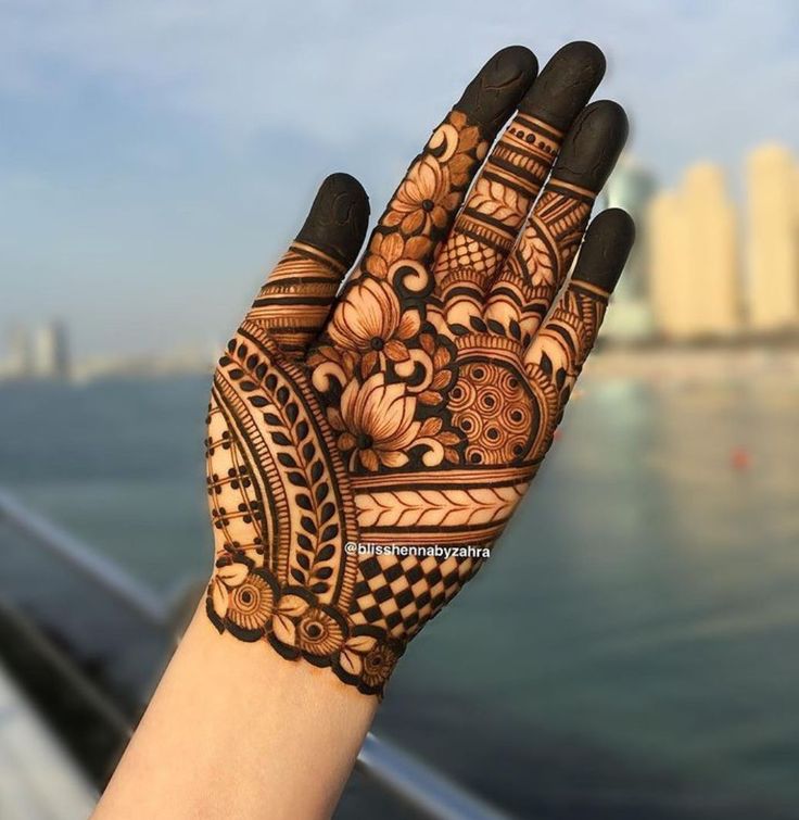 Palm Mehendi Only
