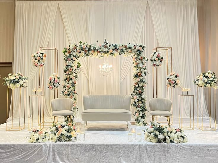 Monochromatic Themes wedding