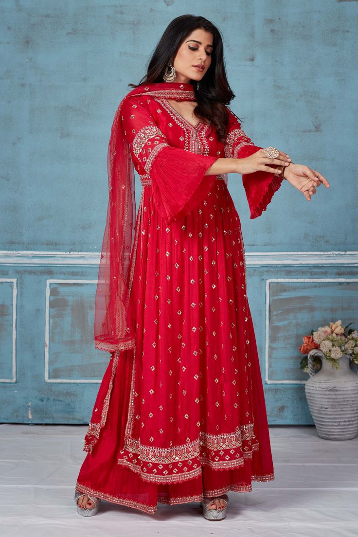 Palazzo suit