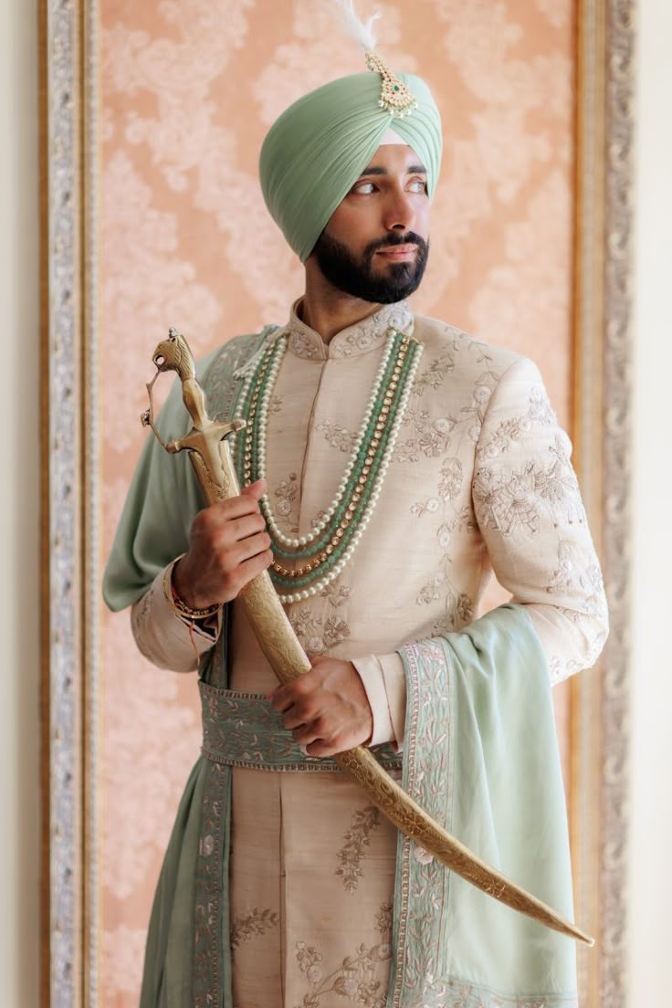 Royal Pose - Bookeventz 