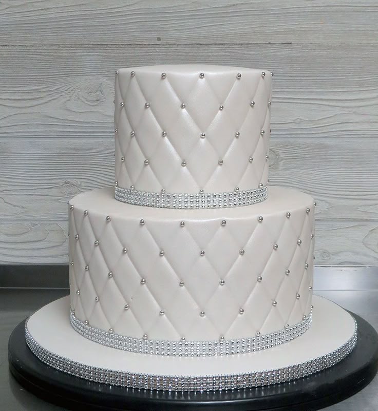 Simple Silver Cake