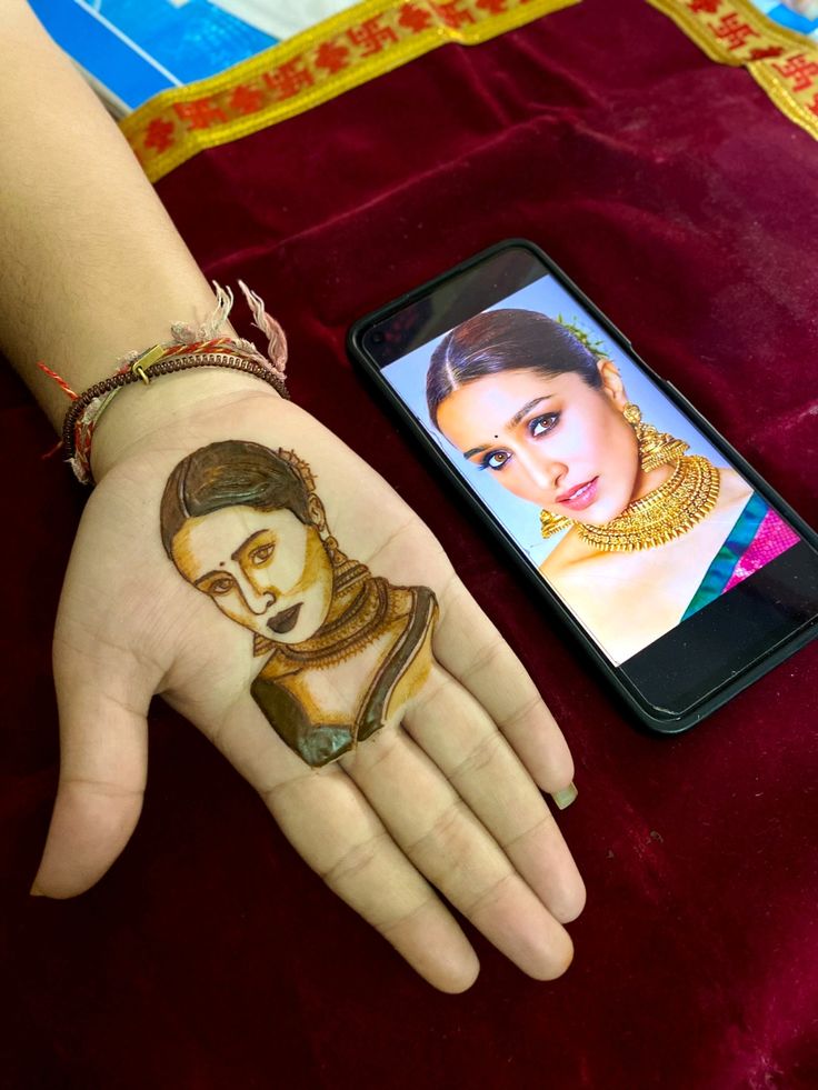 Mini Portrait Mehendi 