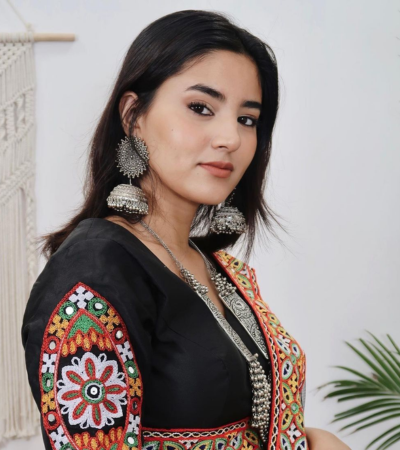 minimal navratri makeup