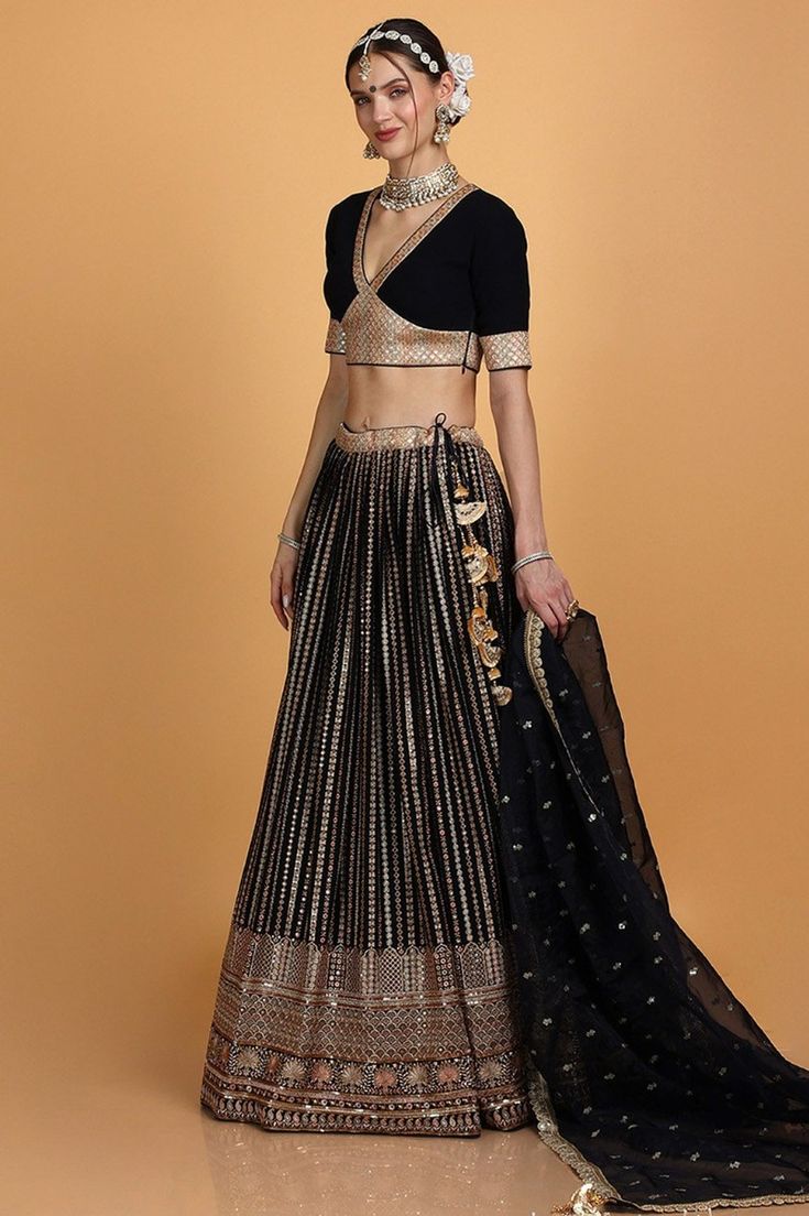 Black Wedding Lehenga_lehenga styling (2)