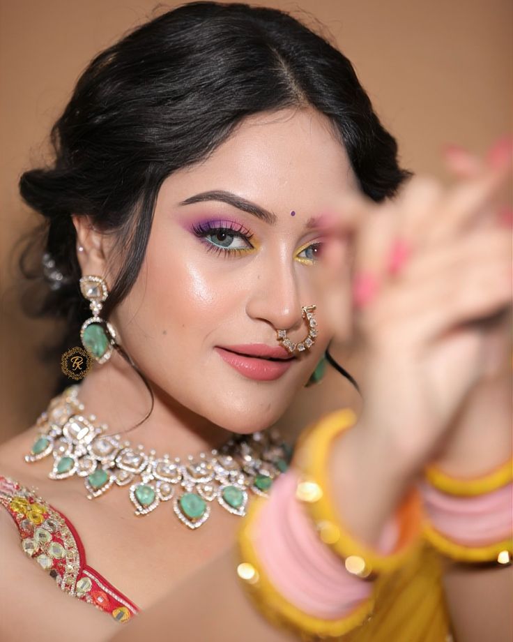 navratri colourful eye makeup 