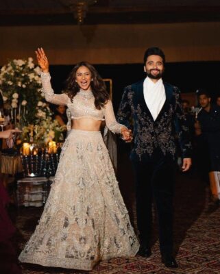 celebrity bridal look Rakul Preet Singh Falguni Shane Peacock sangeet outfit