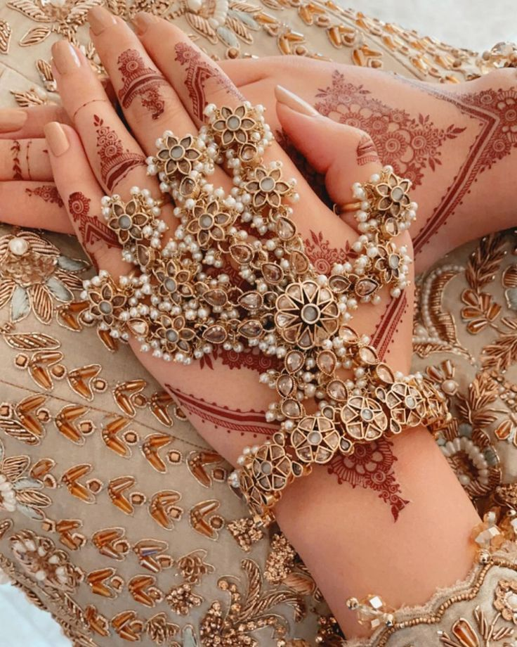 Bridal Multi-Finger Rings with Chains