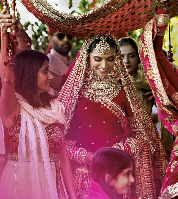 deepika padukone wedding look 