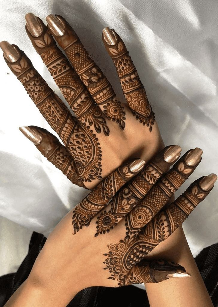 Finger Tip Mehendi Designs
