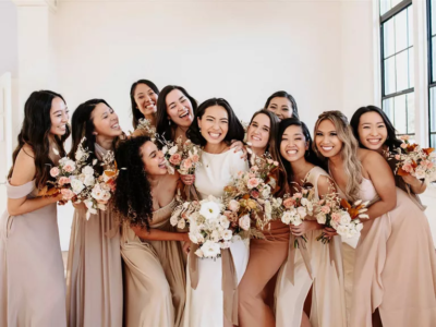 royal bridesmaid poses