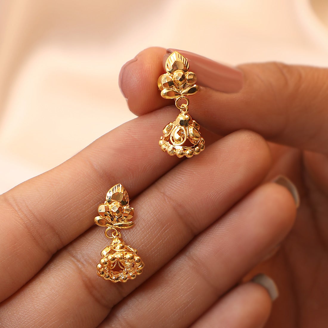 20 Bridal Gold Jhumka Designs That Will To Steal the Spotlight